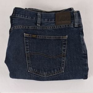 Lee relaxed blue jeans men size 42 X 31